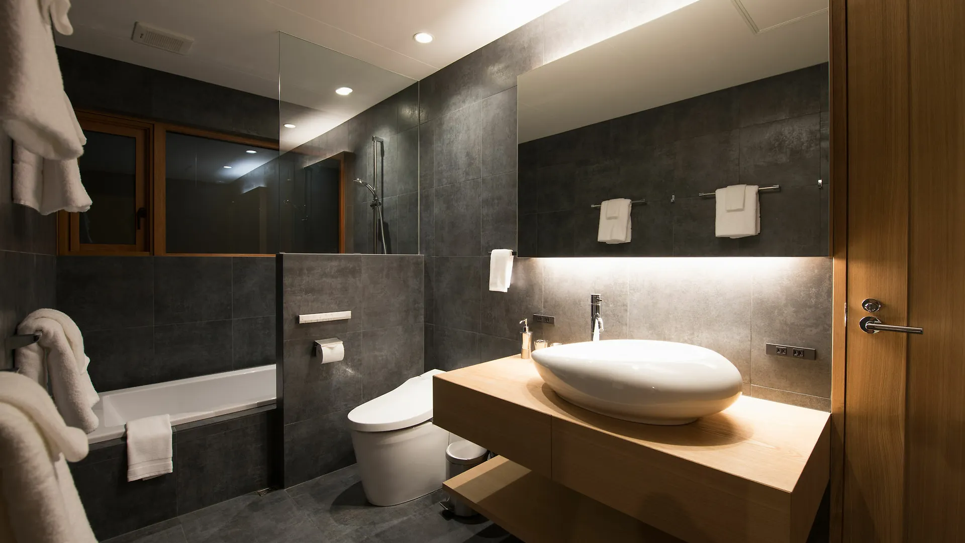Kazahana Villa Niseko Chalet